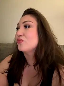 Snapshot of RosieDixx chatting on November 29, 2025, 3:17 am RosieDixx online show from November 29, 2025, 3:17 am