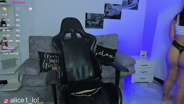 candy alicee online show from October 3, 2025, 10:17 am