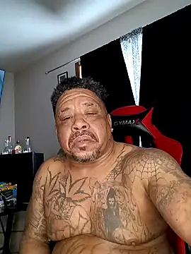 Snapshot of yellowwetfox chatting on January 1, 2025, 9:20 pm yellowwetfox online show from January 1, 2025, 9:20 pm