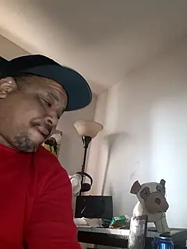 Snapshot of yellowwetfox chatting on March 17, 2025, 11:24 pm yellowwetfox online show from March 17, 2025, 11:24 pm