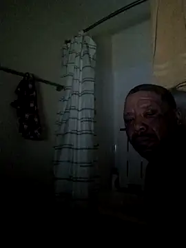 Snapshot of yellowwetfox chatting on February 24, 2026, 2:51 pm yellowwetfox online show from February 24, 2026, 2:51 pm