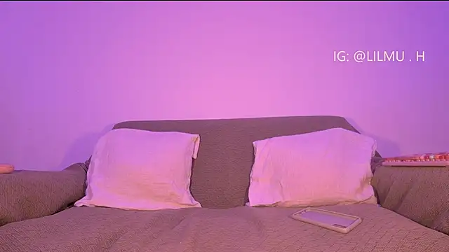 Lilmuh  online show from October 24, 2025, 11:15 pm