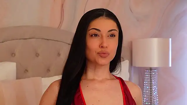 Snapshot of OliviaSirena chatting on January 15, 2026, 8:23 pm OliviaSirena online show from January 15, 2026, 8:23 pm