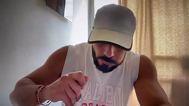 romeolovedark online show from March 25, 2026, 4:50 pm