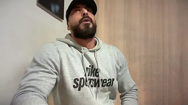 romeolovedark online show from March 29, 2026, 2:24 am