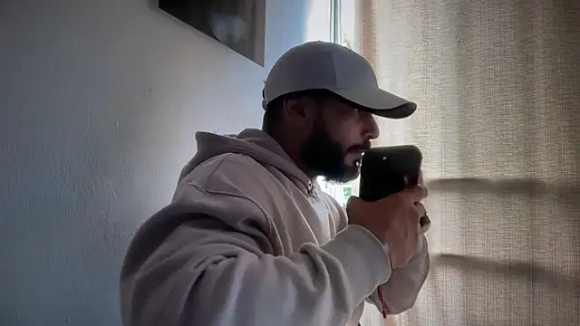 romeolovedark online show from March 4, 2026, 9:00 pm