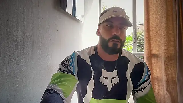 romeolovedark online show from April 9, 2026, 7:31 pm