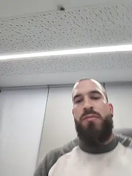 Snapshot of molok329 chatting on January 12, 2026, 3:13 am molok329 online show from January 12, 2026, 3:13 am