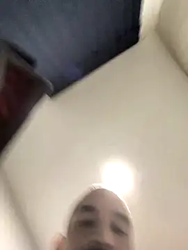 Snapshot of molok329 chatting on January 9, 2026, 5:25 am molok329 online show from January 9, 2026, 5:25 am