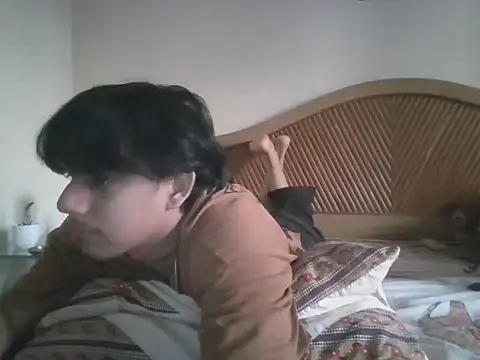 Snapshot of femboybubblebutt chatting on April 24, 2026, 11:23 am femboybubblebutt online show from April 24, 2026, 11:23 am