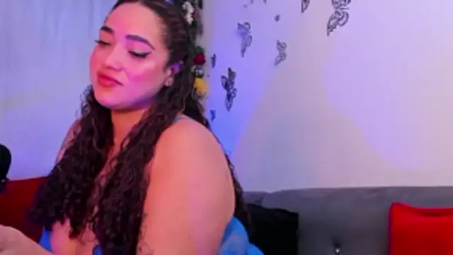 Snapshot of HannaMiills@xh chatting on April 20, 2026, 3:02 pm HannaMiillsxh online show from April 20, 2026, 3:02 pm