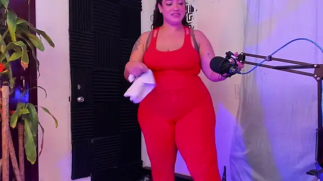 HannaMiillsxh online show from April 16, 2026, 1:12 pm