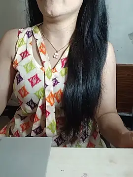 Snapshot of Chanchal--Navya chatting on June 3, 2026, 6:01 pm Chanchal--Navya online show from June 3, 2026, 6:01 pm