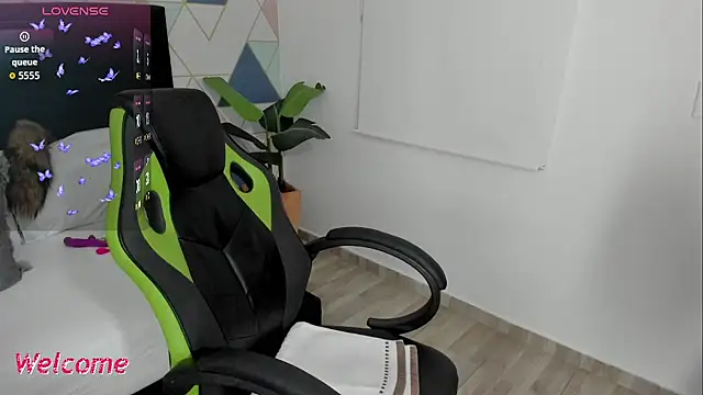 gisela27 online show from November 7, 2025, 12:31 pm