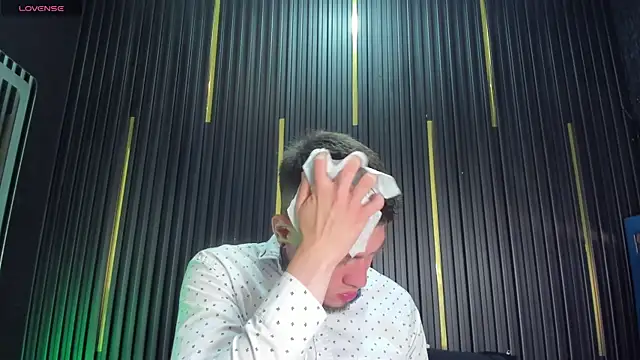 SebastianMaximoff online show from November 26, 2025, 7:58 pm