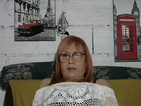 divahot08 online show from March 8, 2025, 1:47 pm