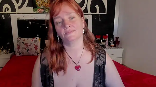 Snapshot of SinFulTitsDD chatting on January 20, 2025, 8:18 pm SinFulTitsDD online show from January 20, 2025, 8:18 pm