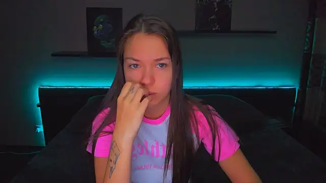 AlexaBarkley online show from November 5, 2025, 12:14 am