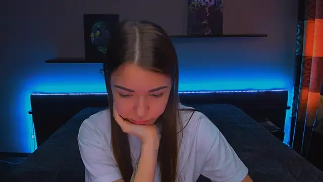 AlexaBarkley online show from March 11, 2025, 6:30 am