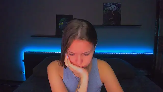 Snapshot of AlexaBarkley chatting on February 19, 2026, 12:29 am AlexaBarkley online show from February 19, 2026, 12:29 am