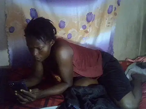 cute-shamza online show from May 15, 2026, 6:44 am