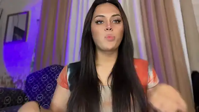  MissKhimberlyXxx  online show from November 1, 2025, 12:32 pm