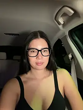 clairewntr online show from January 11, 2026, 8:38 pm