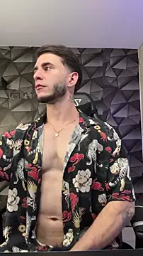 Latino stud4u online show from November 12, 2025, 1:10 am