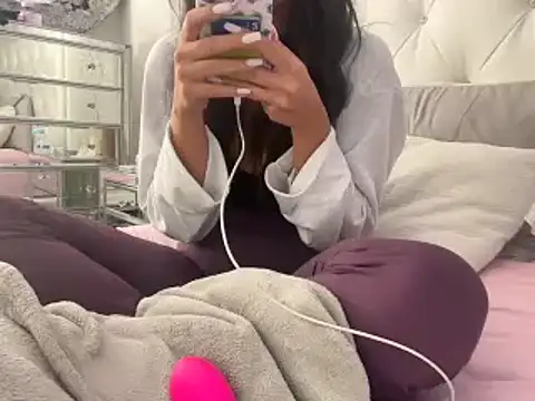 tbaexoxox online show from May 13, 2026, 3:02 am