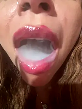 pimenta gaby online show from November 16, 2025, 2:49 am