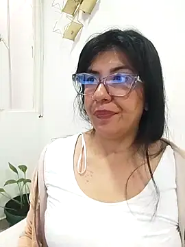 aisha latina online show from January 16, 2026, 2:54 pm