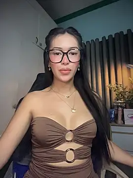 Snapshot of Jasmine_Elcock chatting on June 16, 2026, 7:36 pm Jasmine Elcock online show from June 16, 2026, 7:36 pm