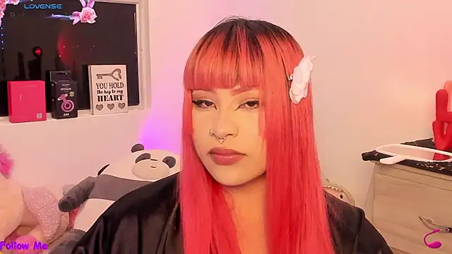 SophieRossi online show from February 8, 2026, 4:54 am