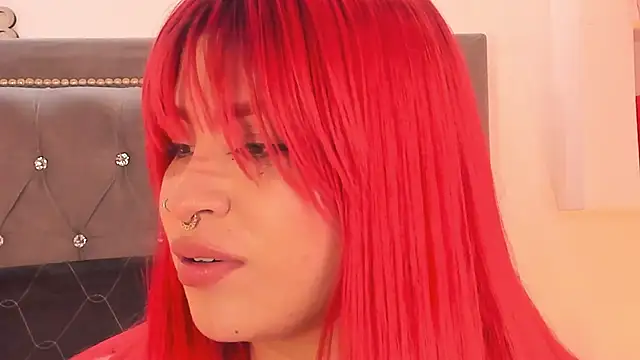 SophieRossi online show from December 4, 2025, 10:36 am