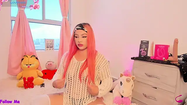 SophieRossi online show from February 12, 2026, 3:56 pm