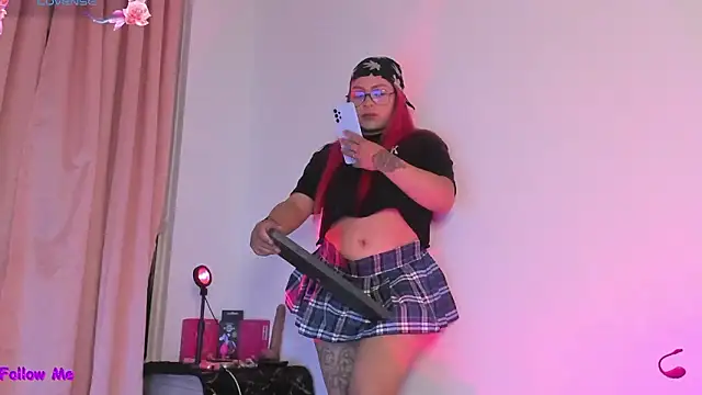 SophieRossi online show from February 23, 2026, 4:03 am