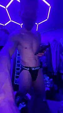Snapshot of Cloudd_Kingg_Iceyyy chatting on July 11, 2026, 11:27 pm Cloudd Kingg Iceyyy online show from July 11, 2026, 11:27 pm