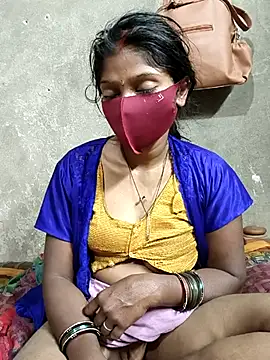 Snapshot of Arti032 chatting on March 17, 2025, 8:30 pm Arti032 online show from March 17, 2025, 8:30 pm