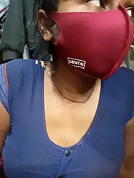 Snapshot of Arti032 chatting on February 22, 2025, 11:13 pm Arti032 online show from February 22, 2025, 11:13 pm