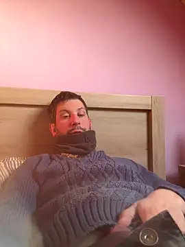 Snapshot of Taxidriver1988 chatting on December 15, 2025, 2:45 pm Taxidriver1988 online show from December 15, 2025, 2:45 pm