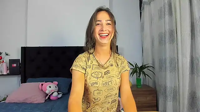 AndreaStivens online show from October 9, 2025, 10:49 am