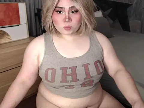 Snapshot of mysticofcum chatting on October 6, 2025, 5:52 am mysticofcum online show from October 6, 2025, 5:52 am