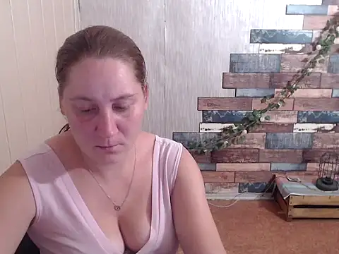 JosieJun  online show from September 9, 2025, 7:34 pm