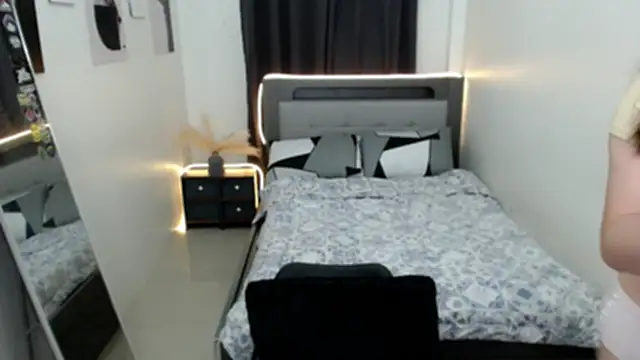 AmazingLuchie online show from January 16, 2026, 6:28 am