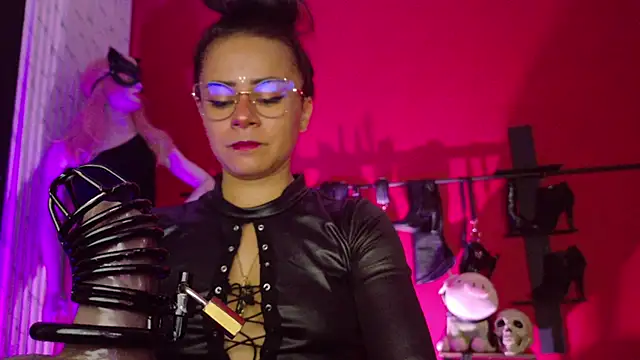 Snapshot of MistressSlut1 chatting on February 20, 2026, 11:12 am MistressSlut1 online show from February 20, 2026, 11:12 am