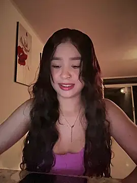 bella parisi online show from January 8, 2025, 4:55 am