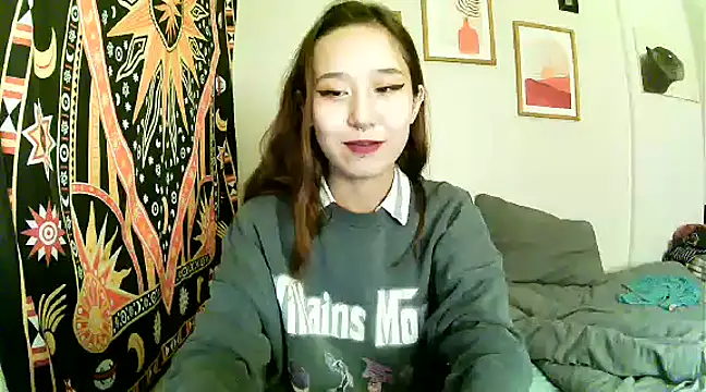 Snapshot of hazelseason chatting on December 20, 2024, 5:57 am hazelseason online show from December 20, 2024, 5:57 am