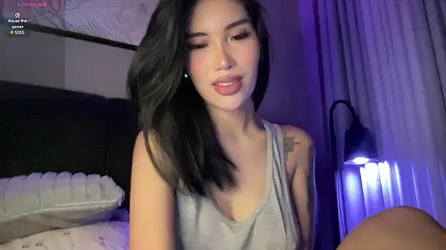 Snapshot of BadassBabee chatting on November 3, 2025, 4:28 am BadassBabee online show from November 3, 2025, 4:28 am