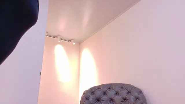 niky smit online show from February 1, 2026, 10:57 am