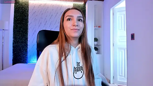 miataylorr1 online show from October 21, 2025, 12:04 pm